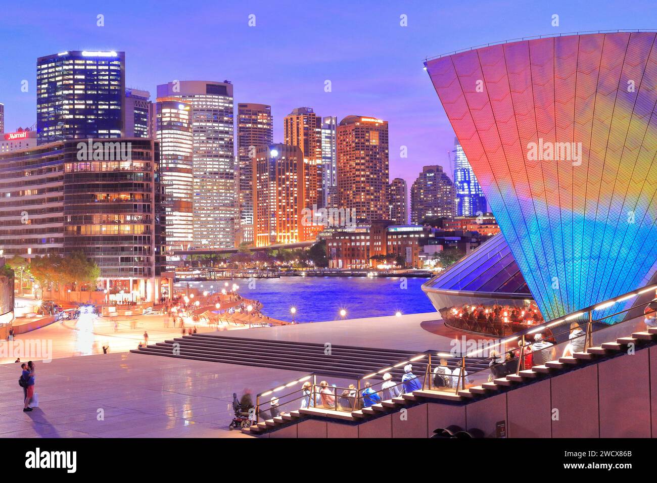 Australien, New South Wales, Sydney, Blick vom Sydney Opera House über Sydney Cove und den Central Business District (CBD) Stockfoto