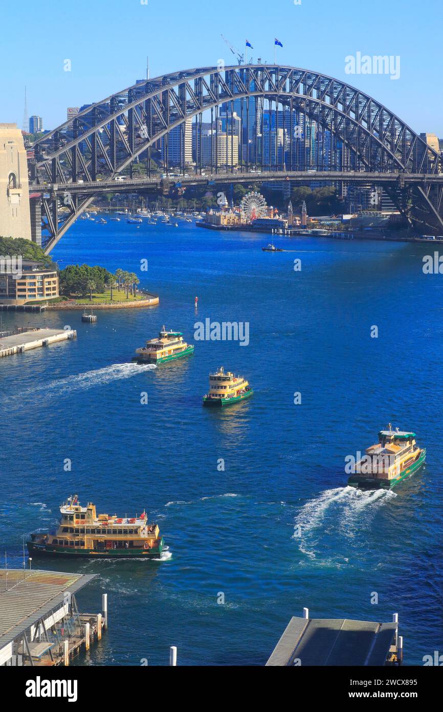 Australien, New South Wales, Sydney, Blick vom Circular Quay auf der von John Bradfield erbauten Harbor Bridge (1932) Stockfoto