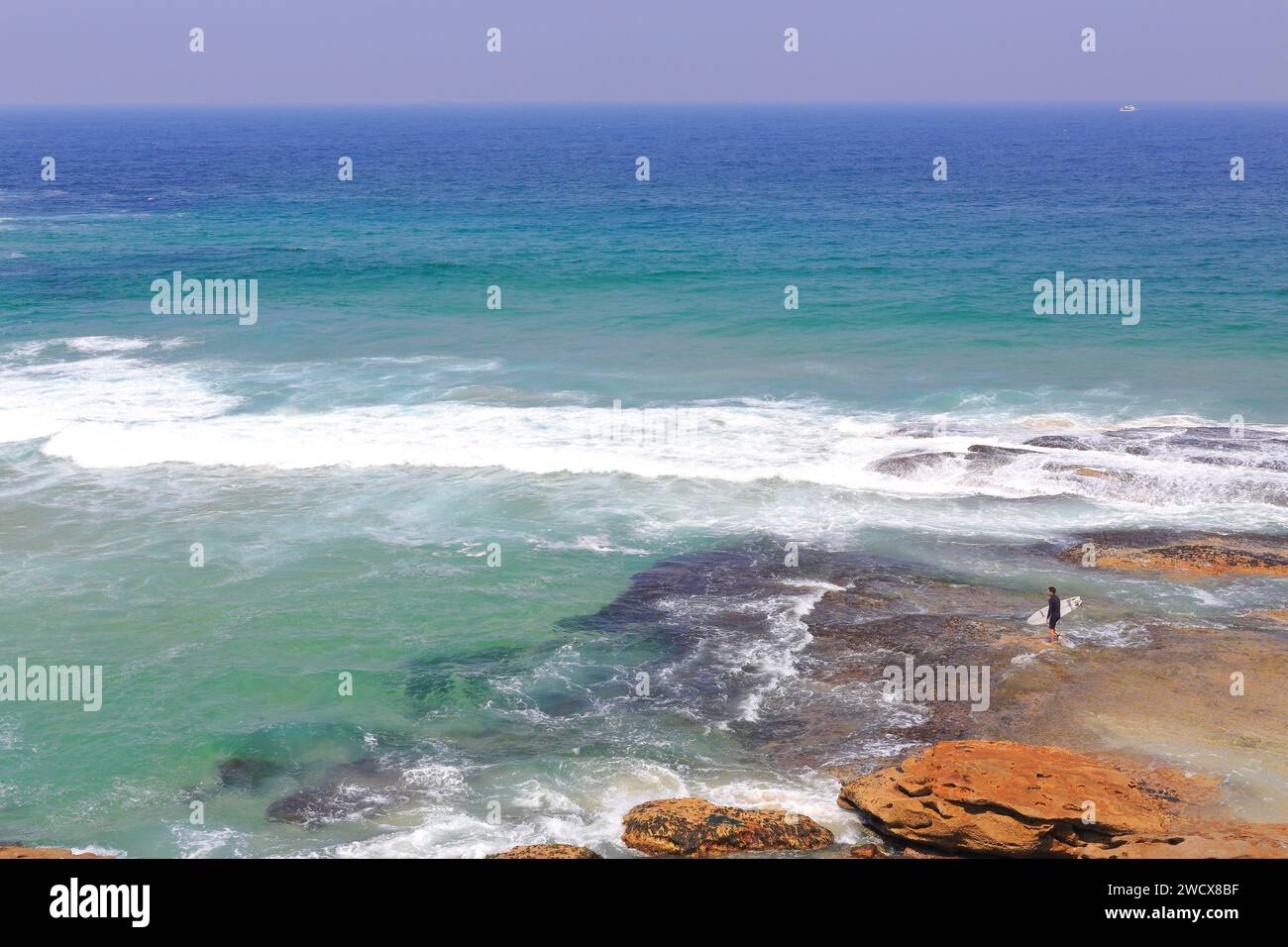 Australien, New South Wales, Sydney, Tamarama Beach, Surfer Stockfoto