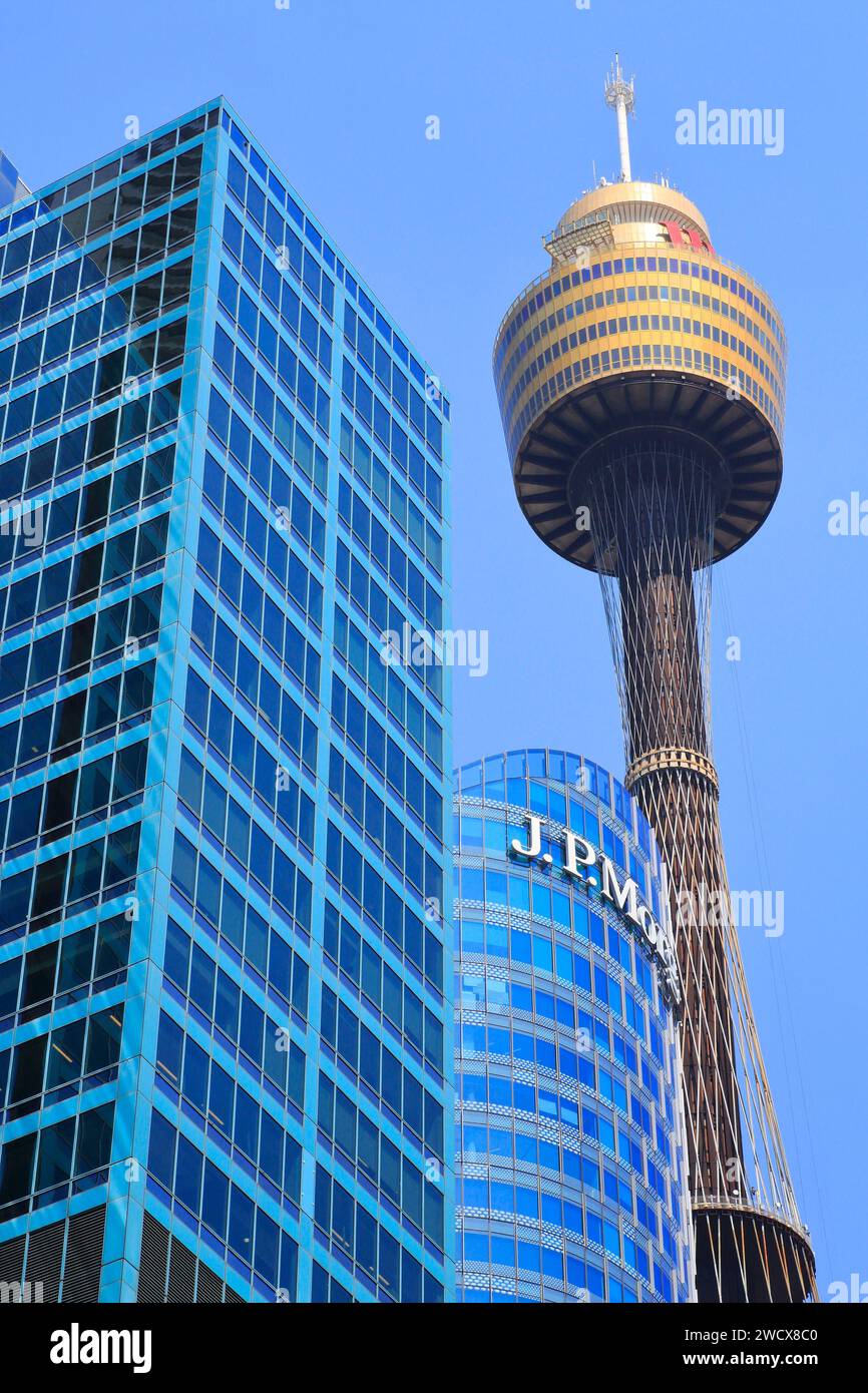 Australien, New South Wales, Sydney, Central Business District (CBD), Bürogebäude und Sydney Tower (1981) Stockfoto