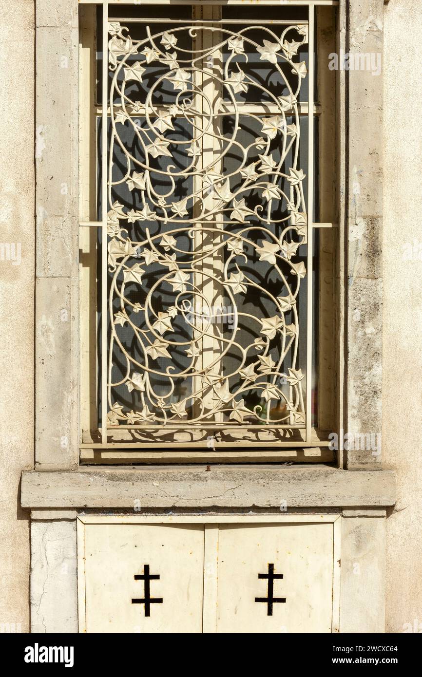 Frankreich, Meurthe et Moselle, Nancy, Detail des Schmiedeeisens am Fenster eines Wohngebäudes in der Rue Gabriel Mouilleron Stockfoto