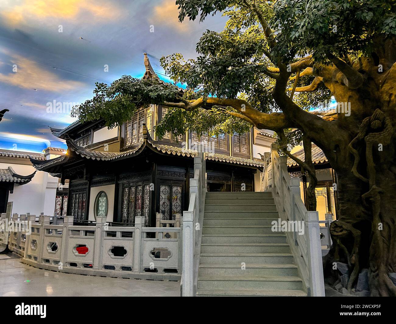 Suzhou, China, Chinesische Kultur, malerisches Gebiet am Jinji-See, « Tor zum Osten », chinesisches Inneres, „Chang Yu Jiangnan“, traditionelle Architektur, Gebäude Stockfoto