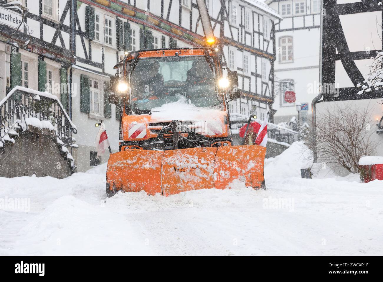 Fahrzeug Ist Eingeschneit Was Müssen Sie Tun Bevor Sie Losfahren www.alamy.de