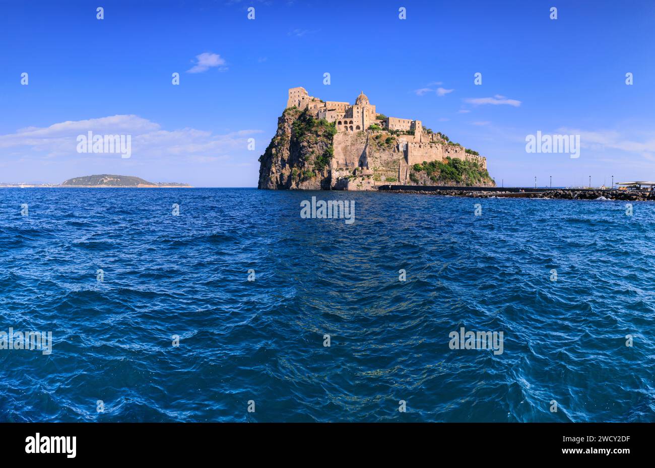 Die aragonesische Burg von Ischia in Italien. Stockfoto