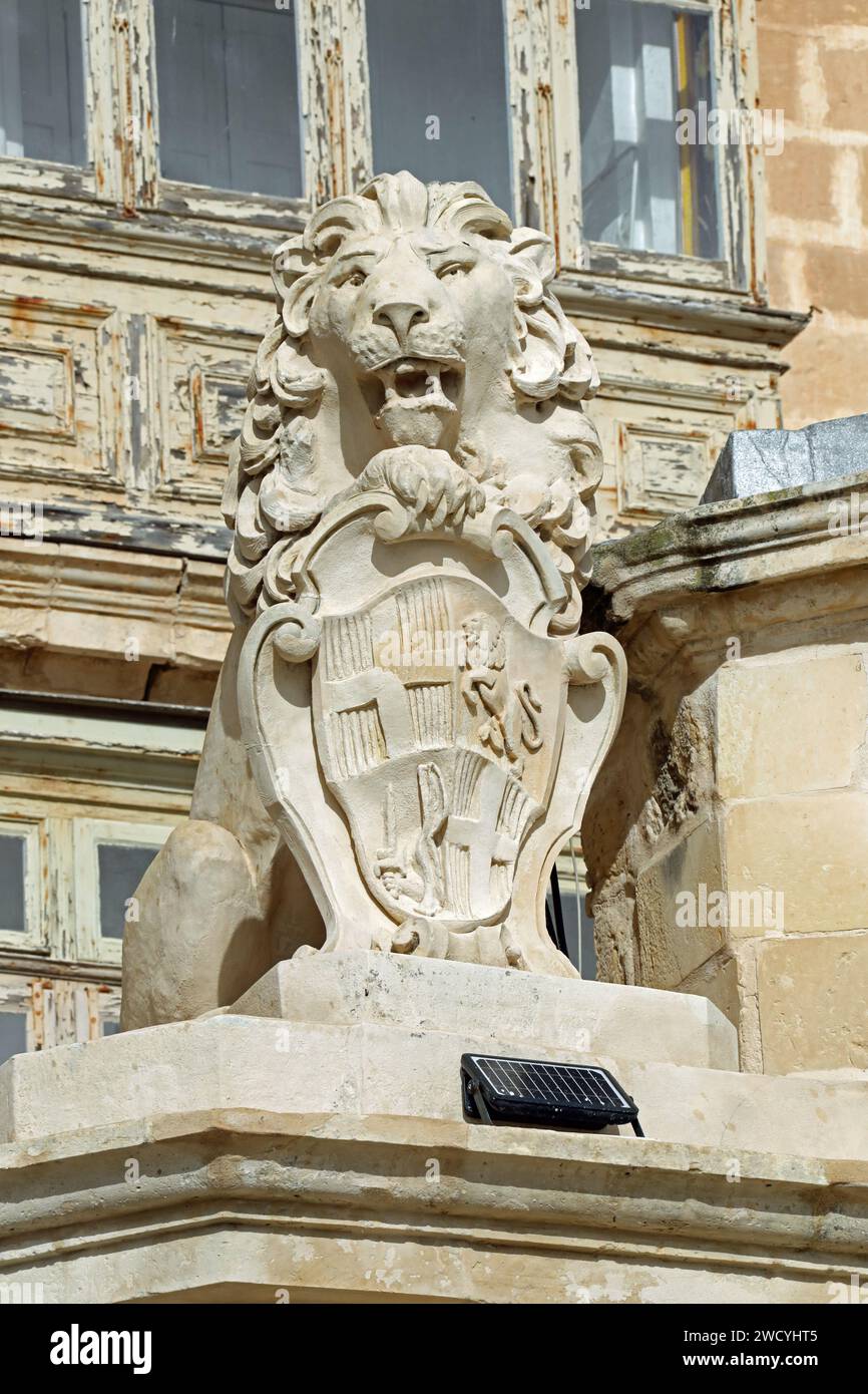 Historisches Löwendenkmal in Valletta Stockfoto