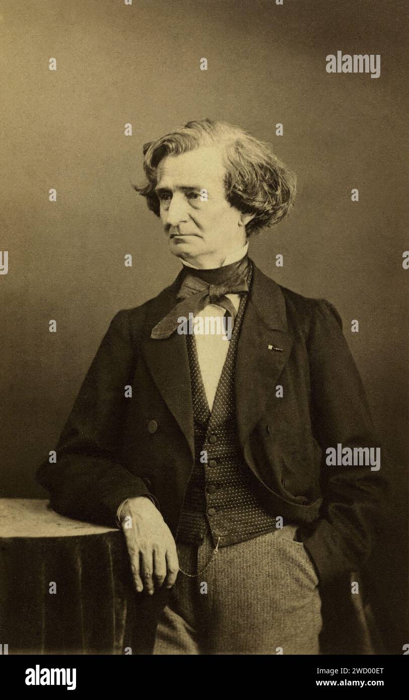 1860 c. , FRANKREICH : der französische Musikkomponist HECTOR BERLIOZ ( 1803–1869 ). Foto von NADAR . - GESCHICHTE - Foto STORICHE - COMPOSITORE - OPERA LIRICA - CLASSICA - CLASSICA - PORTRÄT - RITRATTO - MUSICISTA - MUSICA - Krawattenschleife - Kragen - Colletto - Weste - Archivio GBB Stockfoto