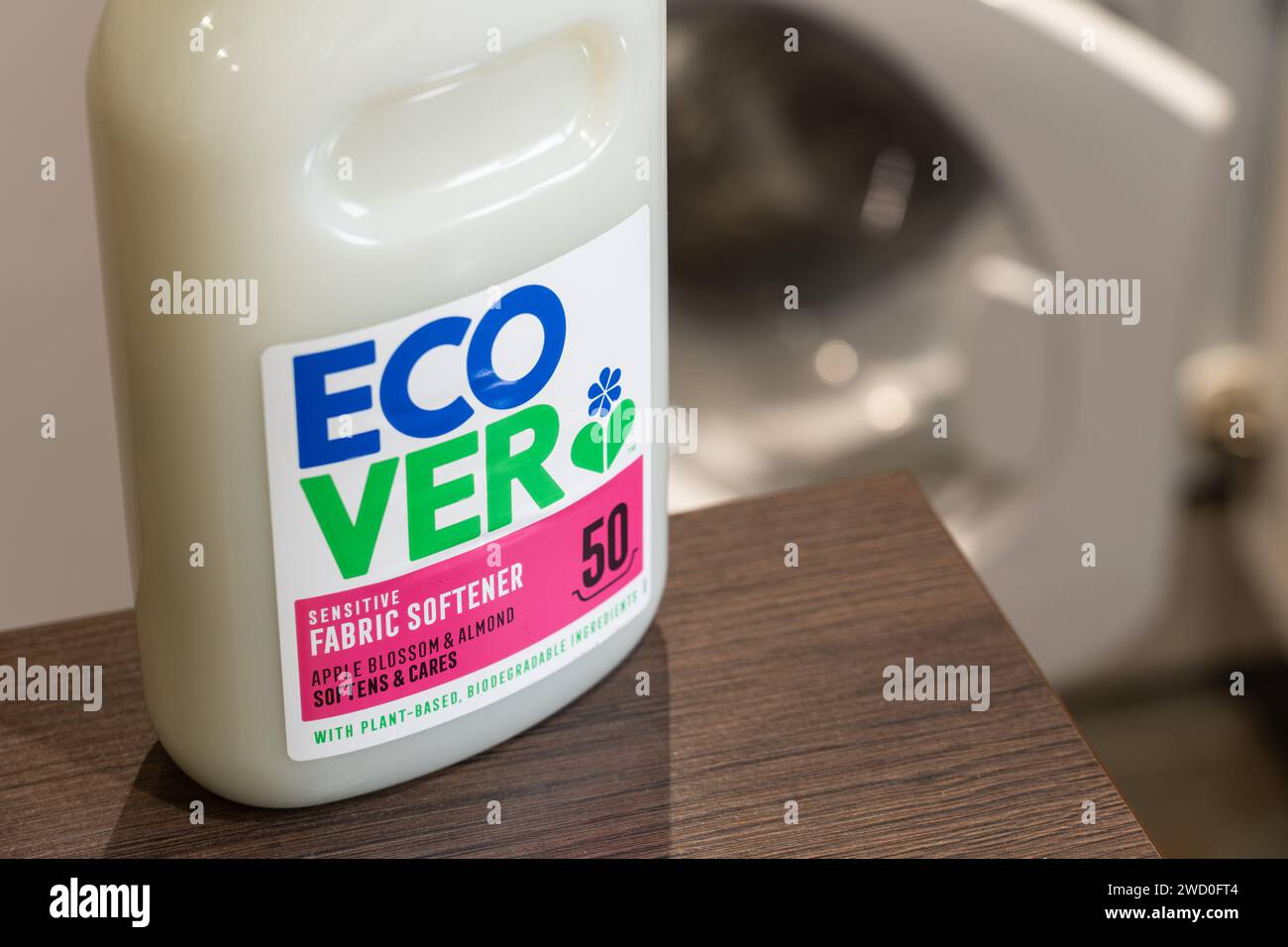 Weichspüler mit pflanzlichen biologisch abbaubaren Inhaltsstoffen von Ecover, einem belgischen Unternehmen, das umweltverträgliche Reinigungsprodukte herstellt. UK Stockfoto
