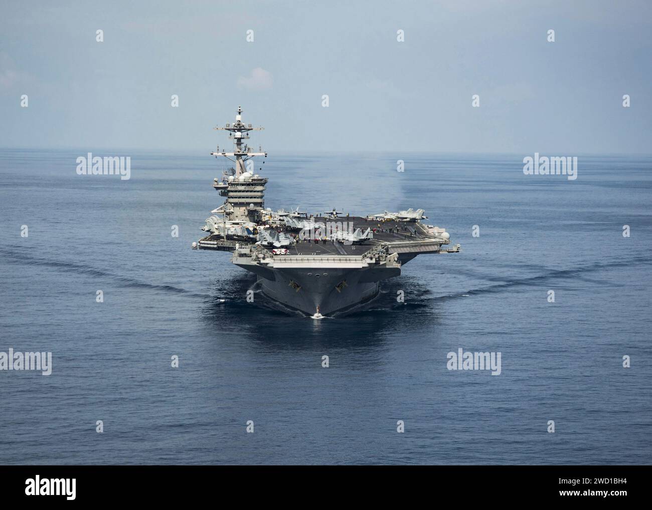 Der Flugzeugträger USS Carl Vinson durchquert das Südchinesische Meer. Stockfoto