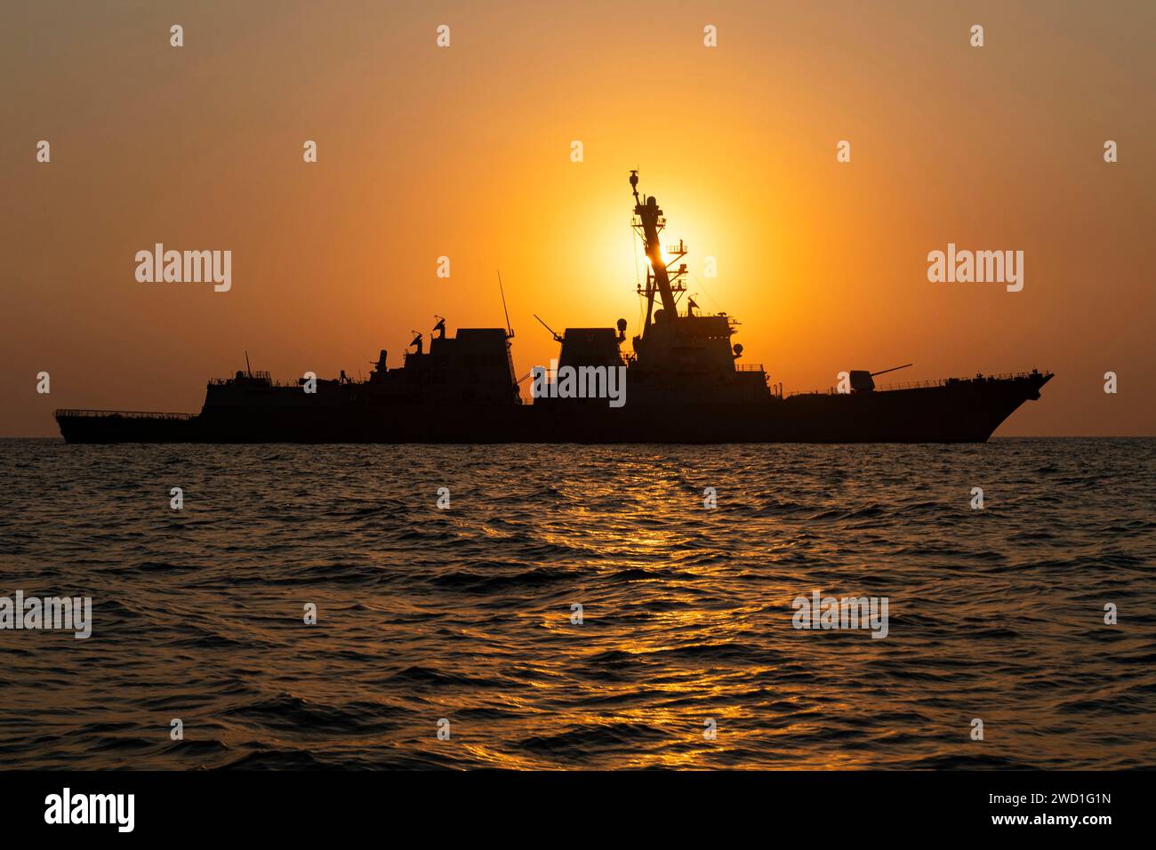 Der Raketenzerstörer USS Sterett im Arabischen Golf. Stockfoto