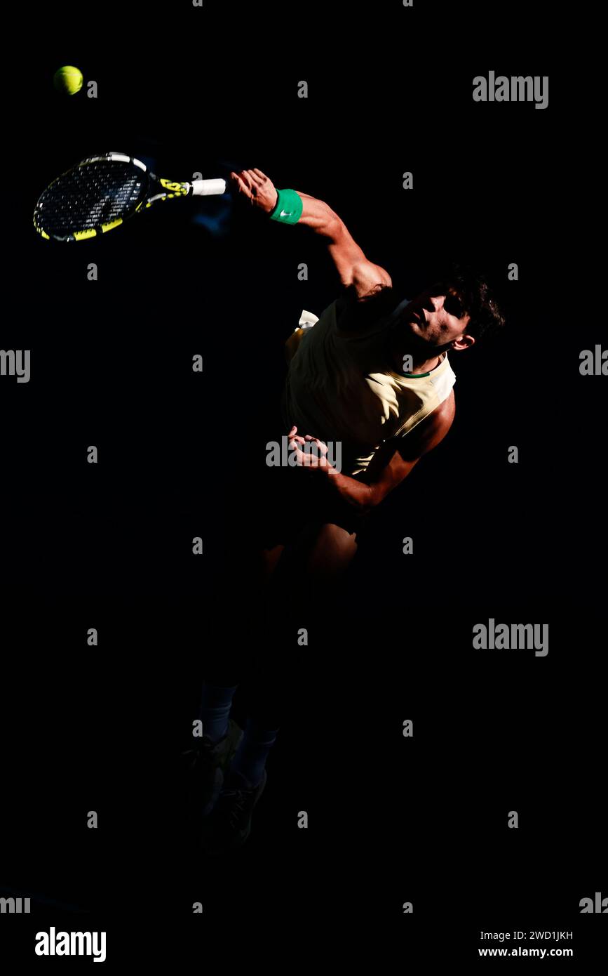 Melbourne, Australien, 18. Januar 2024. Der spanische Tennisspieler Carlos Alcaraz spielt 2024 beim Australian Open Tennis Grand Slam im Melbourne Park. Foto: Frank Molter/Alamy Live News Stockfoto