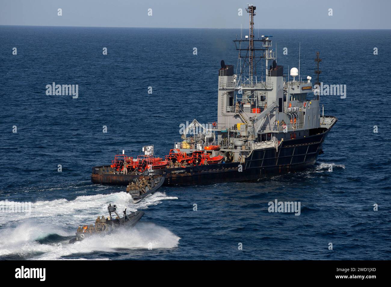 Marines führen Besuchs-, Boat-, Such- und Beschlagnahmungstraining während der Übung in einer zusammengesetzten Trainingseinheit durch. Stockfoto