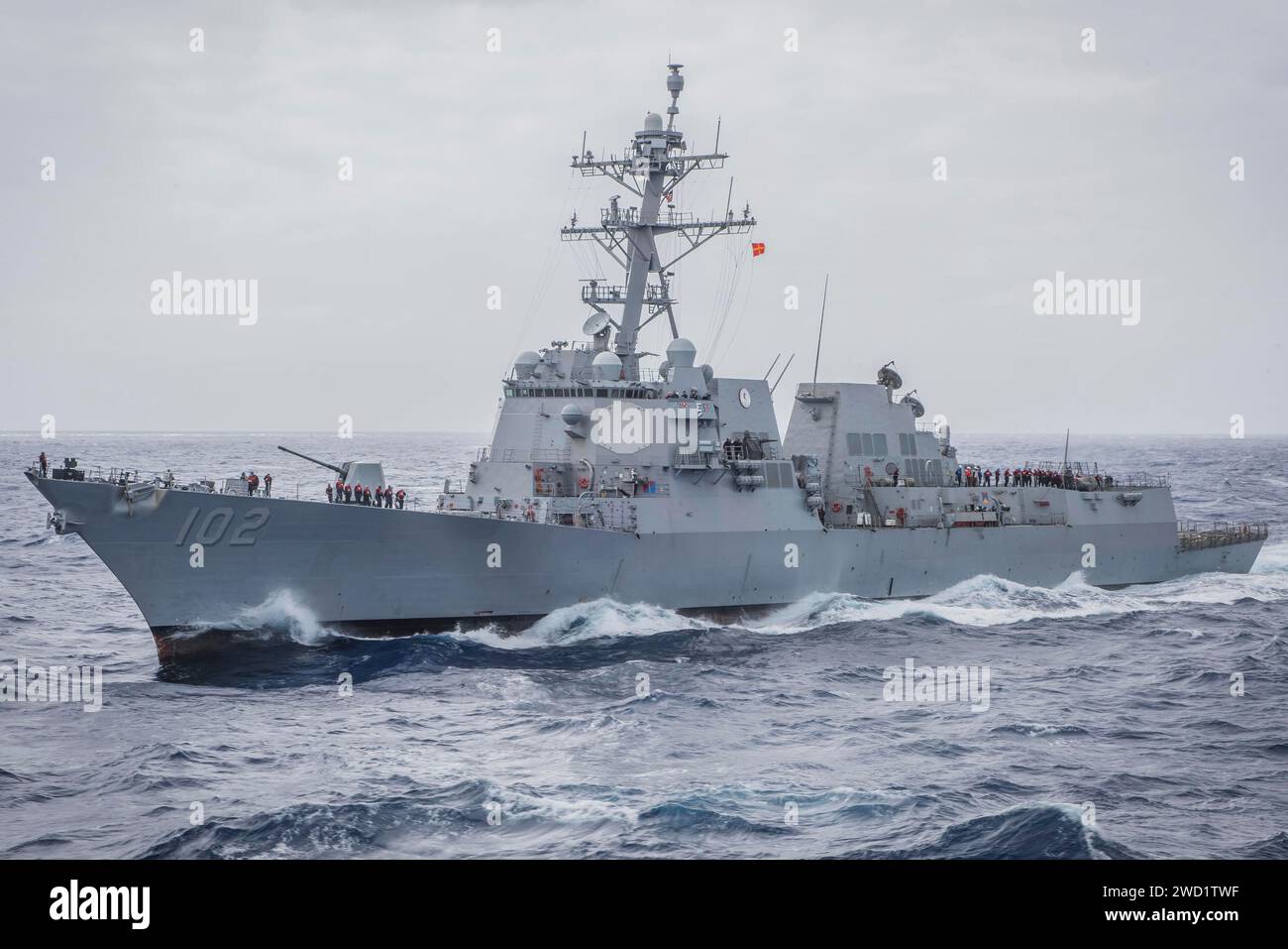 Die USS Sampson durchquert den Pazifik. Stockfoto