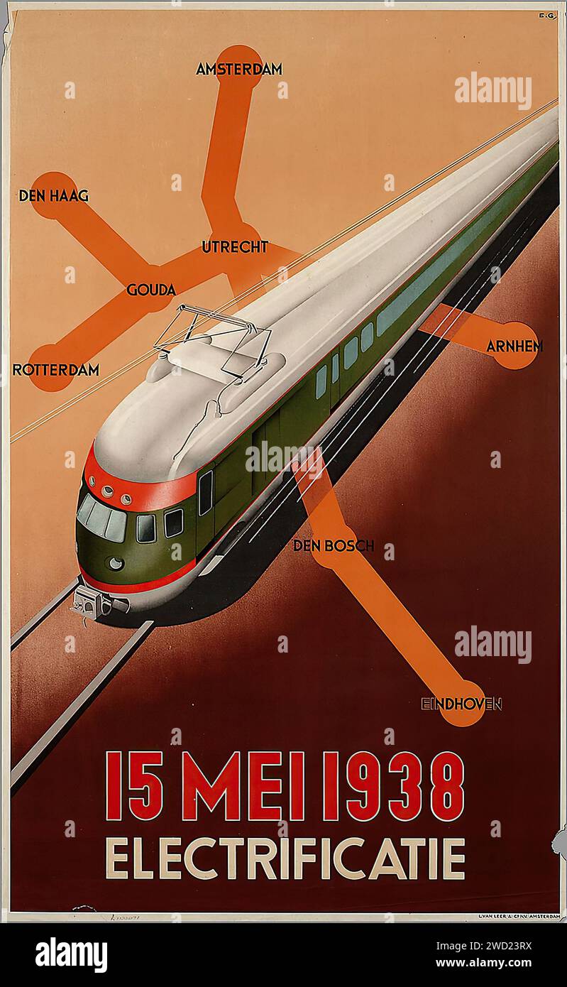 '15 MEI 1938 ELECTRIFICATIE' Übersetzung: '15 Mai 1938 Elektrifizierung' das Poster feiert die Elektrifizierung der niederländischen Eisenbahnen und zeigt einen eleganten grünen und cremefarbenen elektrischen Zug, der auf einer Strecke rasant fährt, vor dem Hintergrund miteinander verbundener niederländischer Städte, symbolisiert durch orangene Linien. Das Design ist modernistisch und konzentriert sich auf saubere, aerodynamische Linien und eine stromlinienförmige Form des Zuges. Die abstrakte Darstellung des niederländischen Eisenbahnnetzes ist informativ und stilistisch kühn. Stockfoto