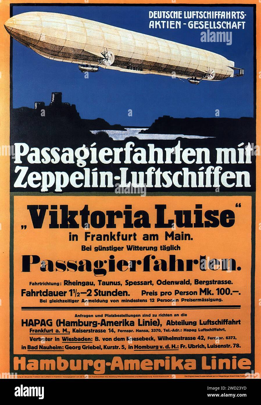 "Passagierfahrten mit Zeppelin-Luftschiffen" "Passagierfahrten mit Zeppelin-Luftschiffen" auf dem Plakat von 1912 wird für Zeppelin-Luftschifffahrten mit dem Luftschiff "Viktoria Luise" geworben. Er hat einen auffälligen, illustrativen Stil mit einem Schwerpunkt auf der Pracht der Luftschifffahrt. Stockfoto