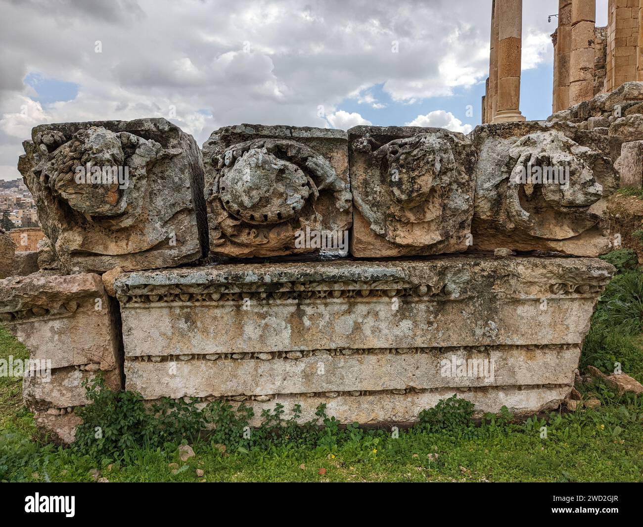 Antike römische Bauten in Jerash Stadt, Gerasa, Jordanien, hippodrom, Amphitetheater, Theater und Säulen der antiken römischen Zivilisation aus Sand Stockfoto