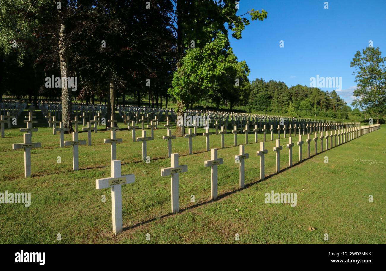 Militärfriedhof, erster und zweiter Weltkrieg, Montauville, Departement Meurthe-et-Moselle, Region Grand Est, Frankreich Stockfoto