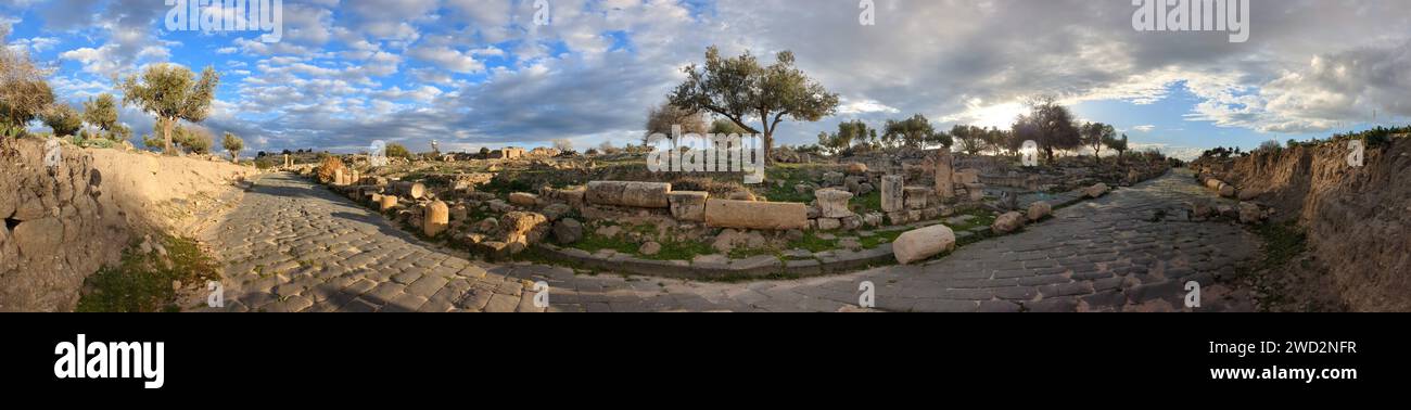 Reise nach Jordanien. Kulturelle und natürliche Seite von Umm Qais und die Ruinen des alten Gadara. Ancient Roman city.in der äußerste Nordwesten des Landes Stockfoto