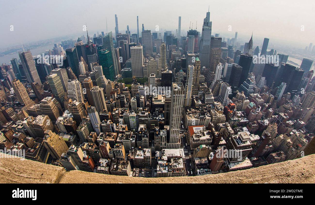 New York, Panoramablick auf Manhattan von der Terrasse des Empire State Building Stockfoto