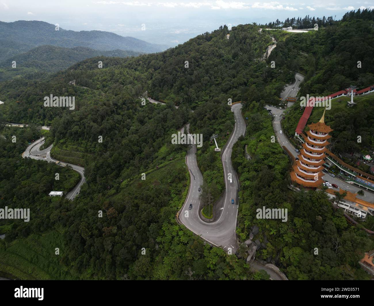 Ein Blick aus der Vogelperspektive auf den Chin Swee Tempel in der Genting Highlands Gegend von Malaysia Stockfoto