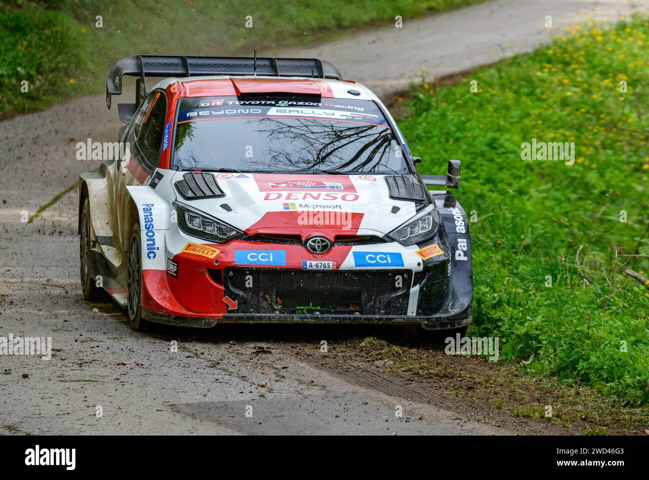 Sebastien Ogier in seinem Toyota Yaris Gazoo auf der Sonderbühne des WRC Kroatien 2023 in der Nähe von Kumrovec, Kroatien Stockfoto