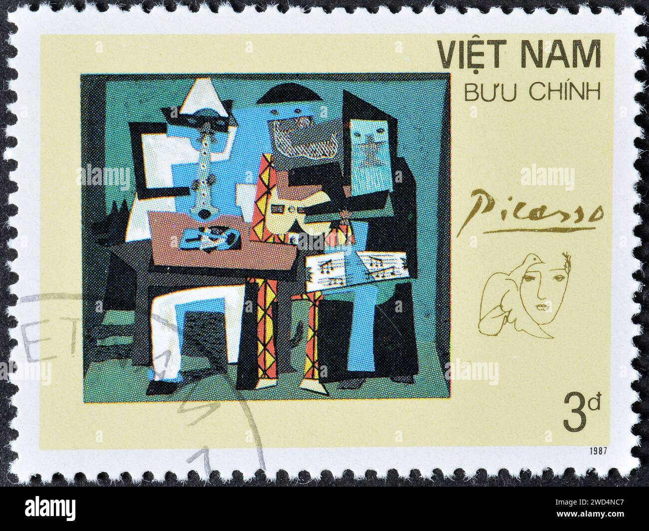 Gestempelte Briefmarke, gedruckt von Vietnam, die Malerei der drei Musiker von Pablo Picasso zeigt, um 1987. Stockfoto