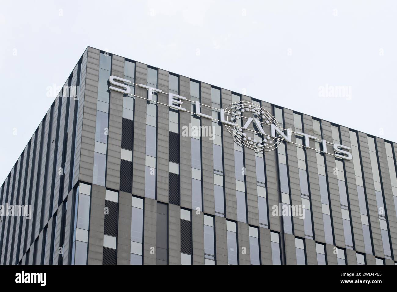 Außenansicht des Stellantis Shanghai Büros in China, gesehen am 28. Juni 2023. Stockfoto