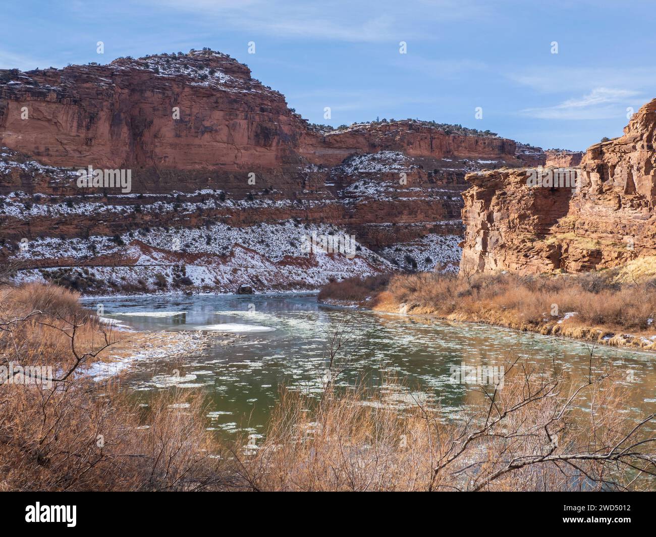 Colorado River entlang des Utah Highway 128 zwischen Cisco und Moab, Utah. Stockfoto