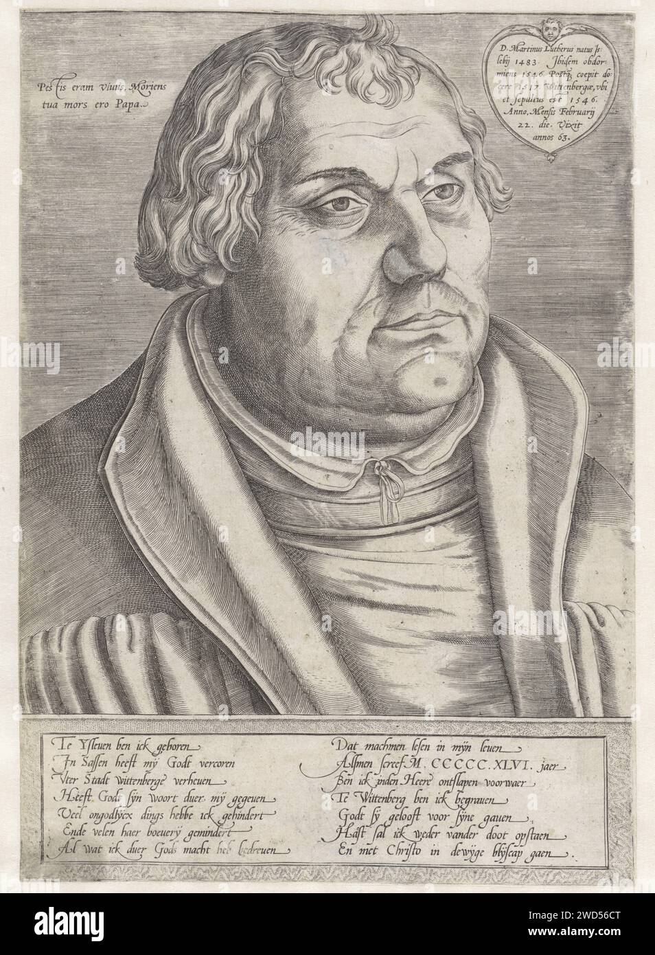 Porträt von Martin Luther, Paulus van Wtewael (möglich), nach Lucas Cranach (II), 1565 - 1611 Druck Porträt des Theologen Martin Luther. Oben rechts in einer herzförmigen Kartusche eine achtzeilige Inschrift mit biographischen Daten in lateinischer Sprache. Oben links zwei Zeilen in lateinischer Sprache. Im Kontext seines Porträts, ein vierzehnjähriges Gedicht, in zwei Kolumnen, in Niederländisch. Papierstich in den nördlichen Niederlanden Stockfoto