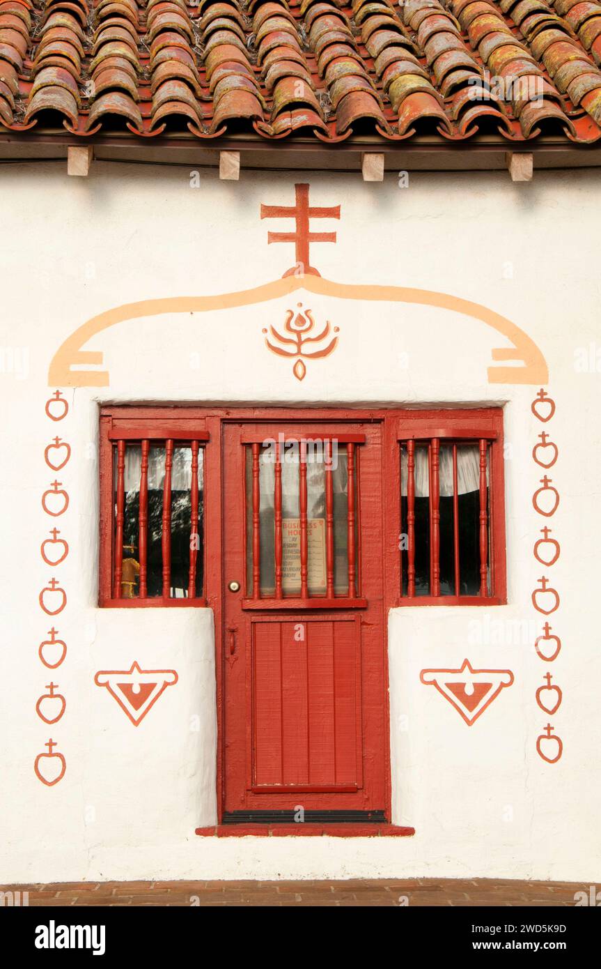 Mission Tür, Mission San Antonio de Pala, Pala-Indianer-Reservat, California Stockfoto