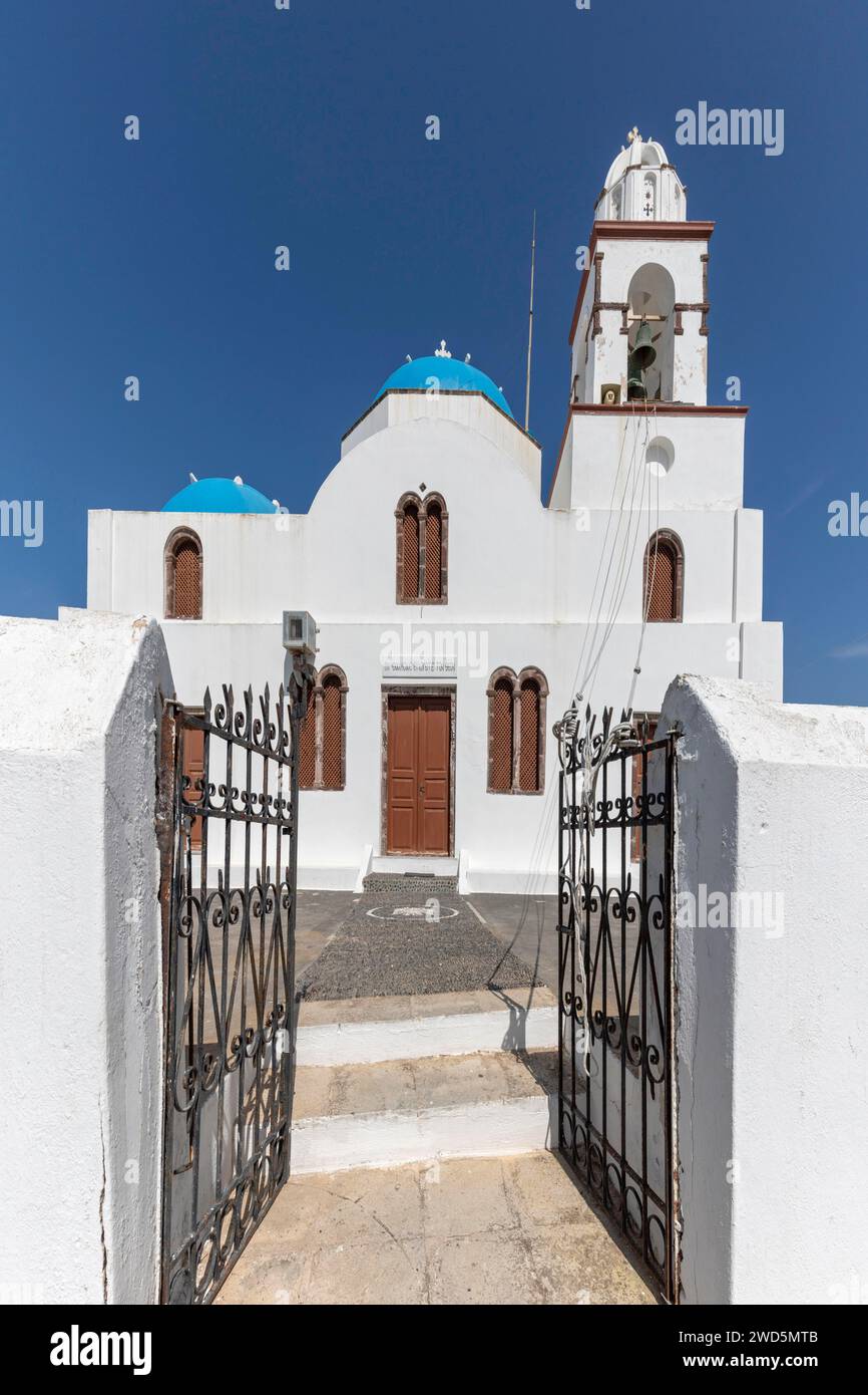Insel Thirassia, Santorini, Kirche Agios Konstantinos, Sankt Konstantin, Kykladen, Griechenland Stockfoto