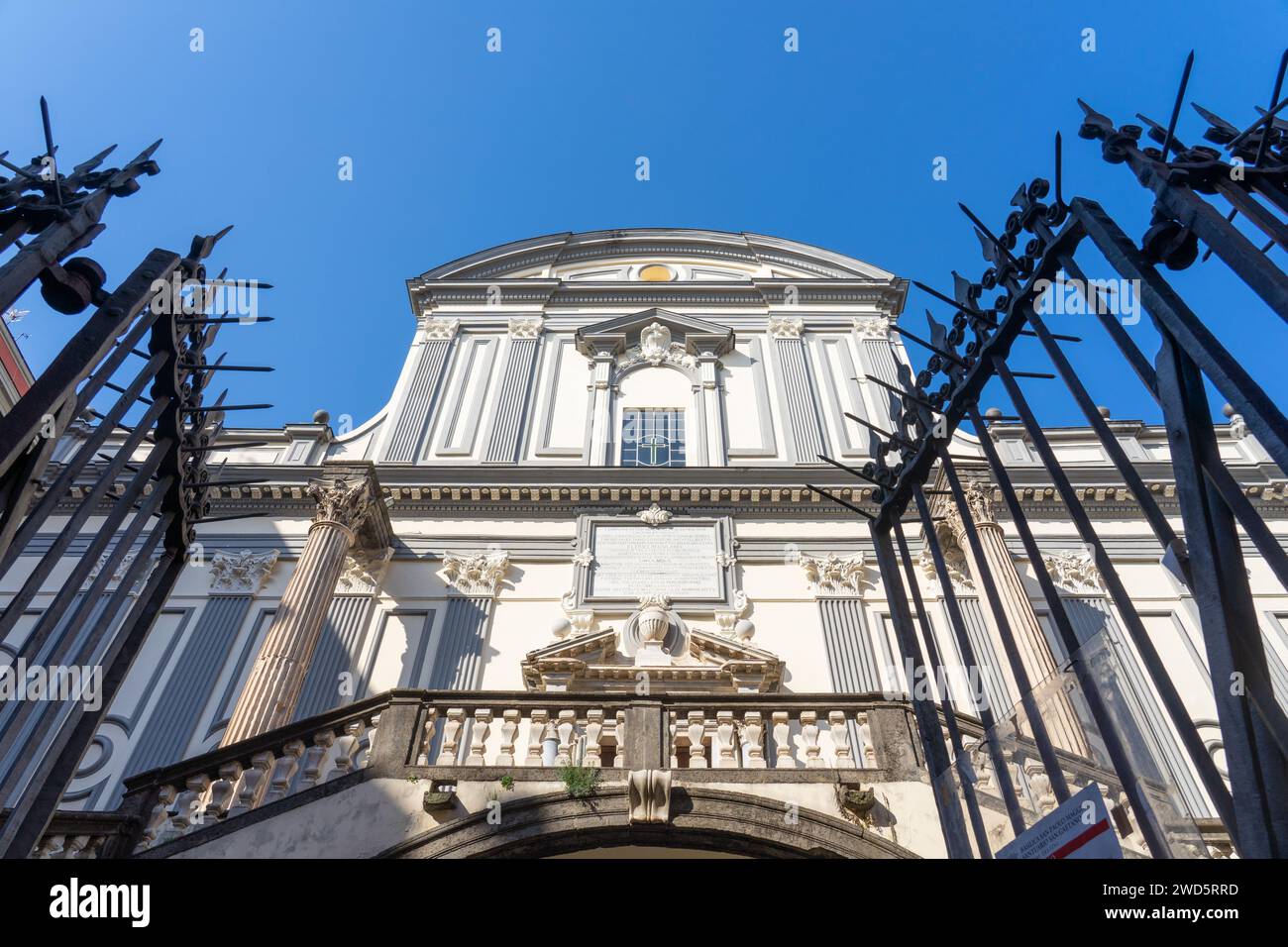 Eintritt zur Basilika San Paolo Maggiore santuario san Gaetano, Neapel, Italien. Stockfoto