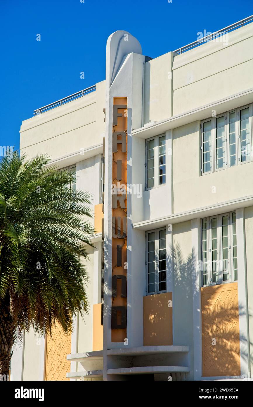 Fairwind Hotel im Art déco-Stil von 1936 an der Collins Avenue, Miami Beach Florida - Januar 2023 Stockfoto