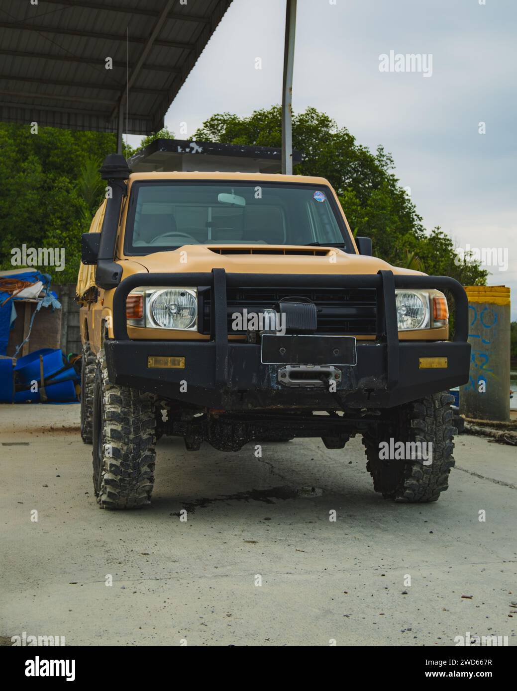 Dieser SUV hat seine legendäre Langlebigkeit unter Beweis gestellt. Stockfoto