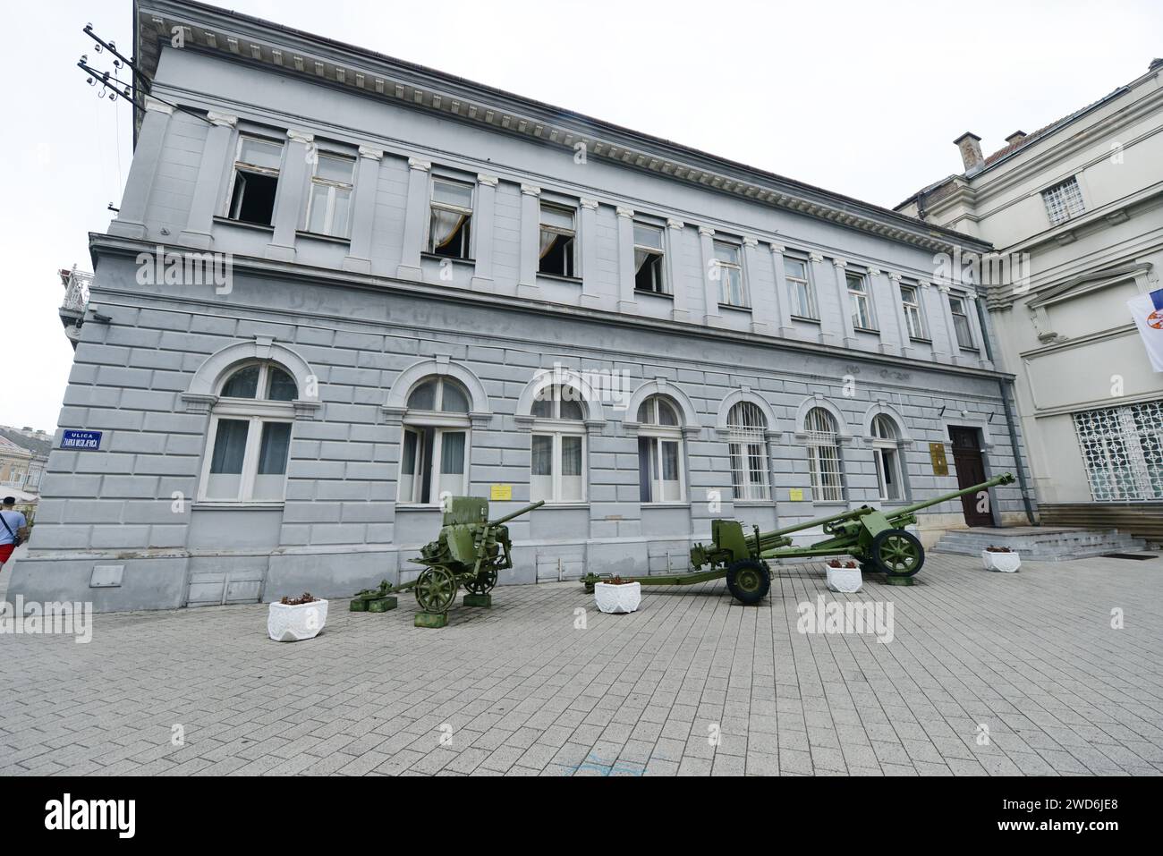 Das Gebäude der Sozialistischen bundesrepublik Jugoslawien in Novi Sad, Serbien. Stockfoto
