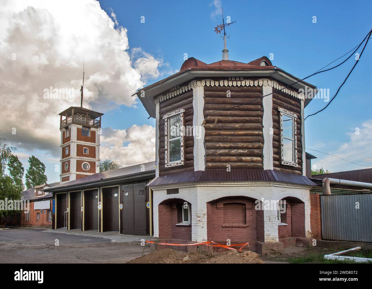 Historisches Feuerwehrhaus in Oral. Kasachstan Stockfoto