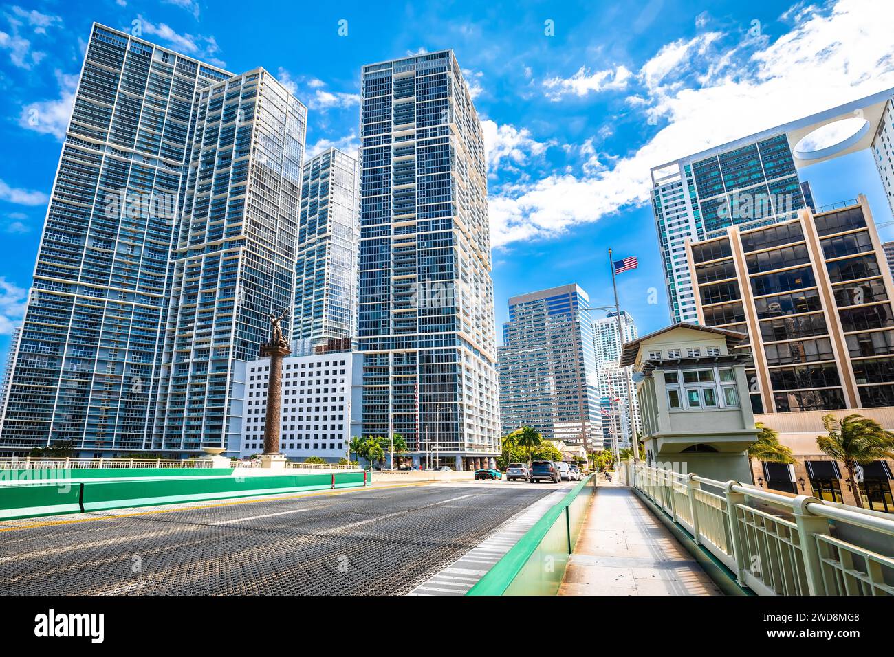 Miami River Bridge und Blick auf die Skyline, Florida State of USA Stockfoto