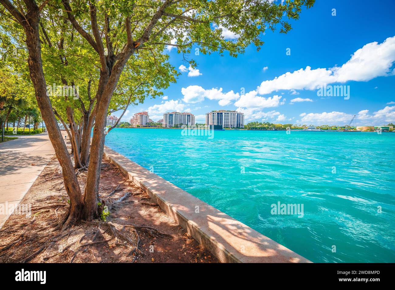 Blick auf die Fisher-Insel vom Miami Beach South Beach, Florida State, USA Stockfoto