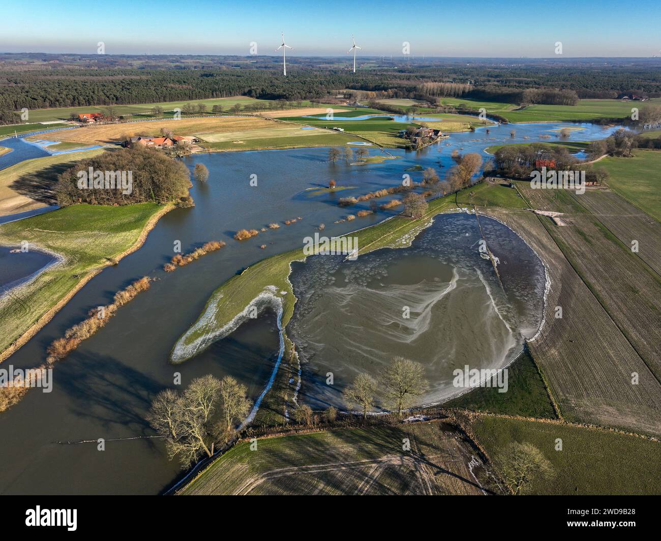 Haltern am See, Nordrhein-Westfalen, Deutschland - Hochwasser an der Lippe, Fluss im Ruhrgebiet, die Felder, die landwirtschaftlichen Flächen der Bauern am nächsten Tag Stockfoto
