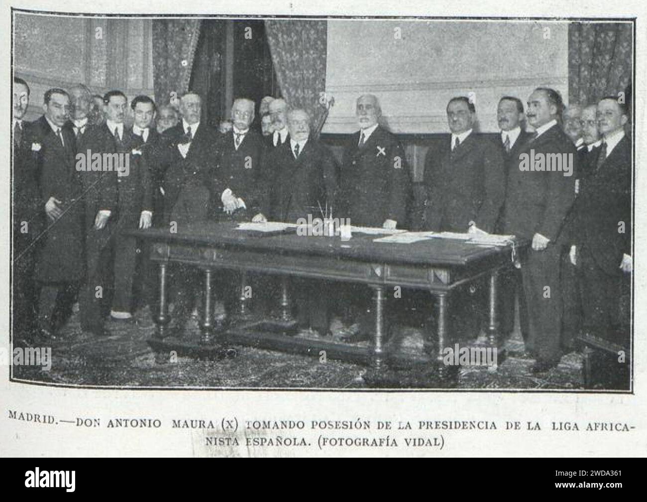 12.03.1921, La Hormiga de Oro, Madrid. – Don Antonio Maura (x) tomando posesión de la presidencia de la Liga Africanista Española, Vidal. Stockfoto