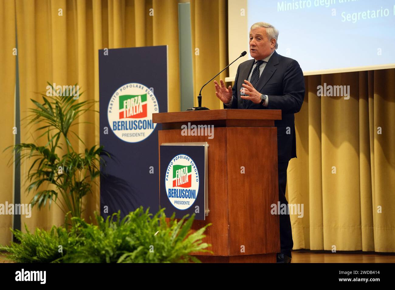 Brescia, Brescia, Italien. Januar 2024. Jan 20, Italien, Brescia, „Economia, Imprese e Territorio“ Treffen mit Antonio Tajiani Vize-Premierminister-Mnister Antonio Tajani während des Treffens mit Forza Italia Unterstützer (Credit Image: © Matteo Biatta/ZUMA Press Wire) NUR REDAKTIONELLE VERWENDUNG! Nicht für kommerzielle ZWECKE! Quelle: ZUMA Press, Inc./Alamy Live News Stockfoto