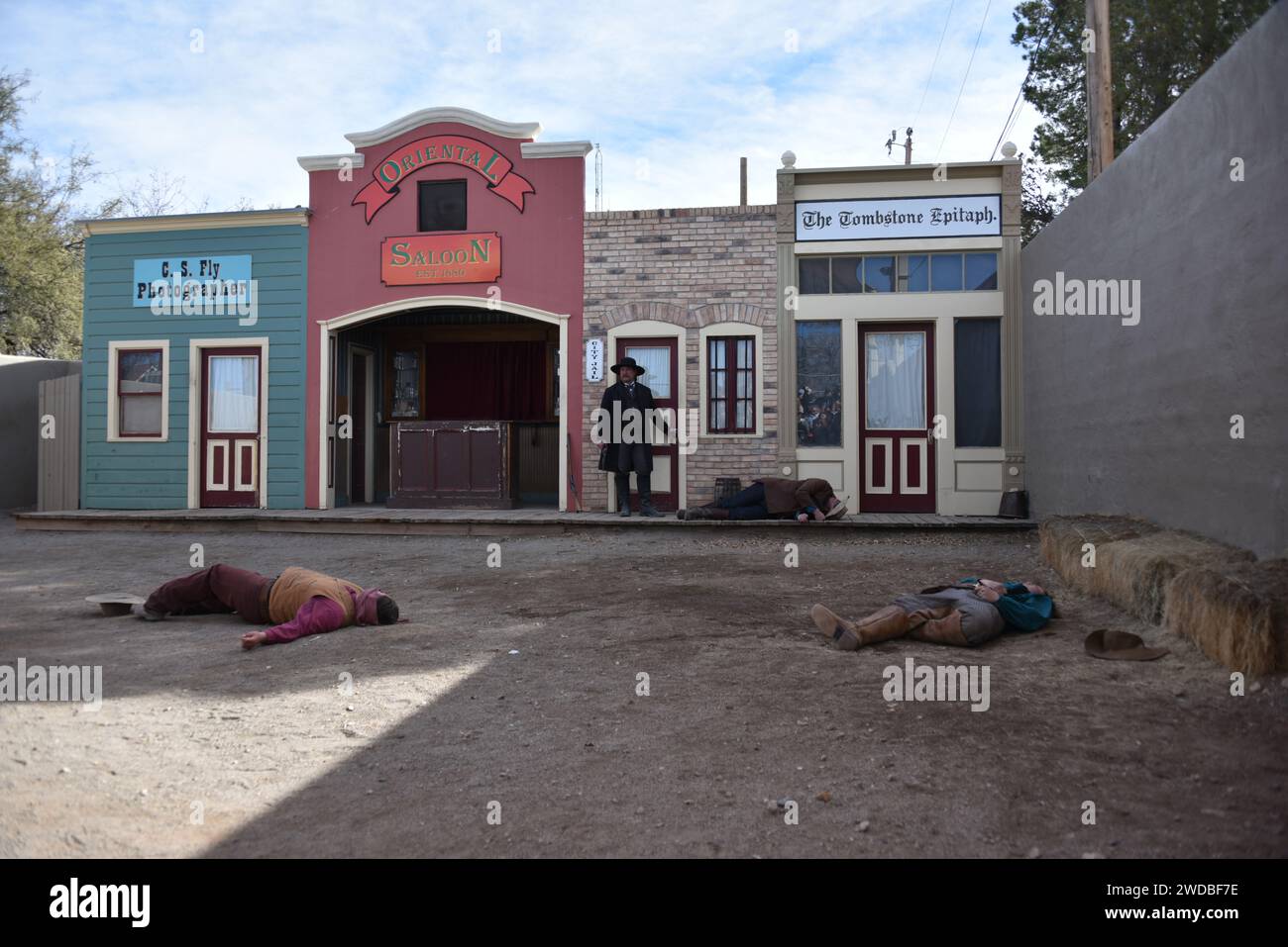 Grabstone, AZ. USA 12/30/2023. Der O.K. Corral Historic Complex bietet Besuchern jeden Alters eine Nachstellung der O.K. Corral Schießerei Stockfoto