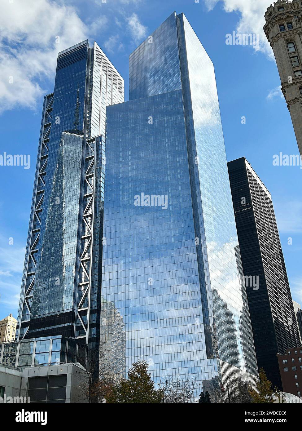 Flacher Blick auf das World Trade Center 3 und 4, New York City, New York, USA Stockfoto