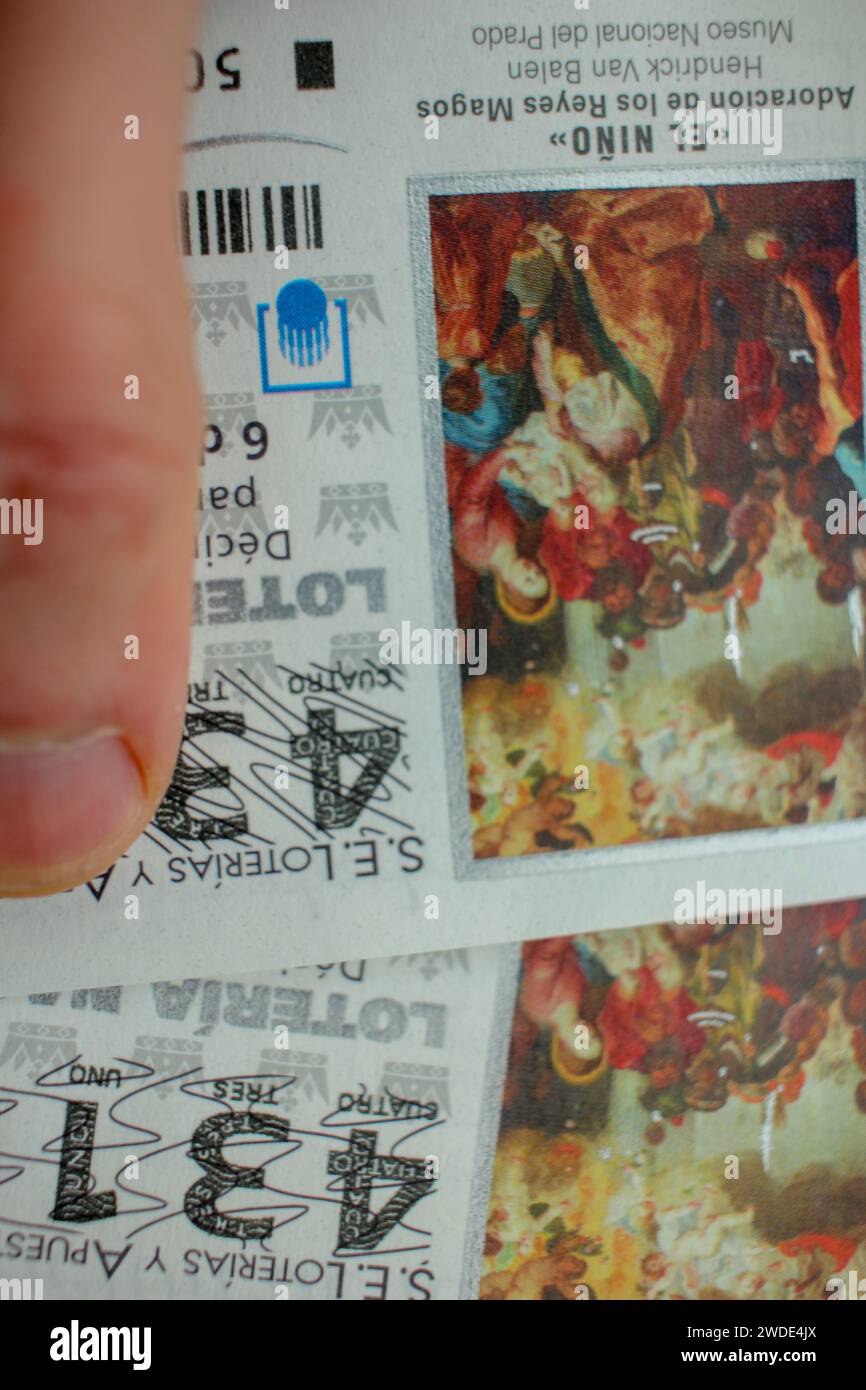 Euroscheine und Lottoträume in der Hand Stockfoto