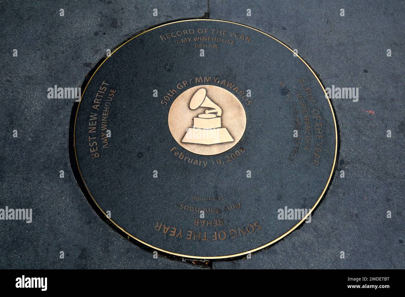 Los Angeles, Kalifornien: The Grammy Walk of Fame – 50. Grammy Awards 2008: AMY WINEHOUSE und HERBIE HANCOCK Stockfoto