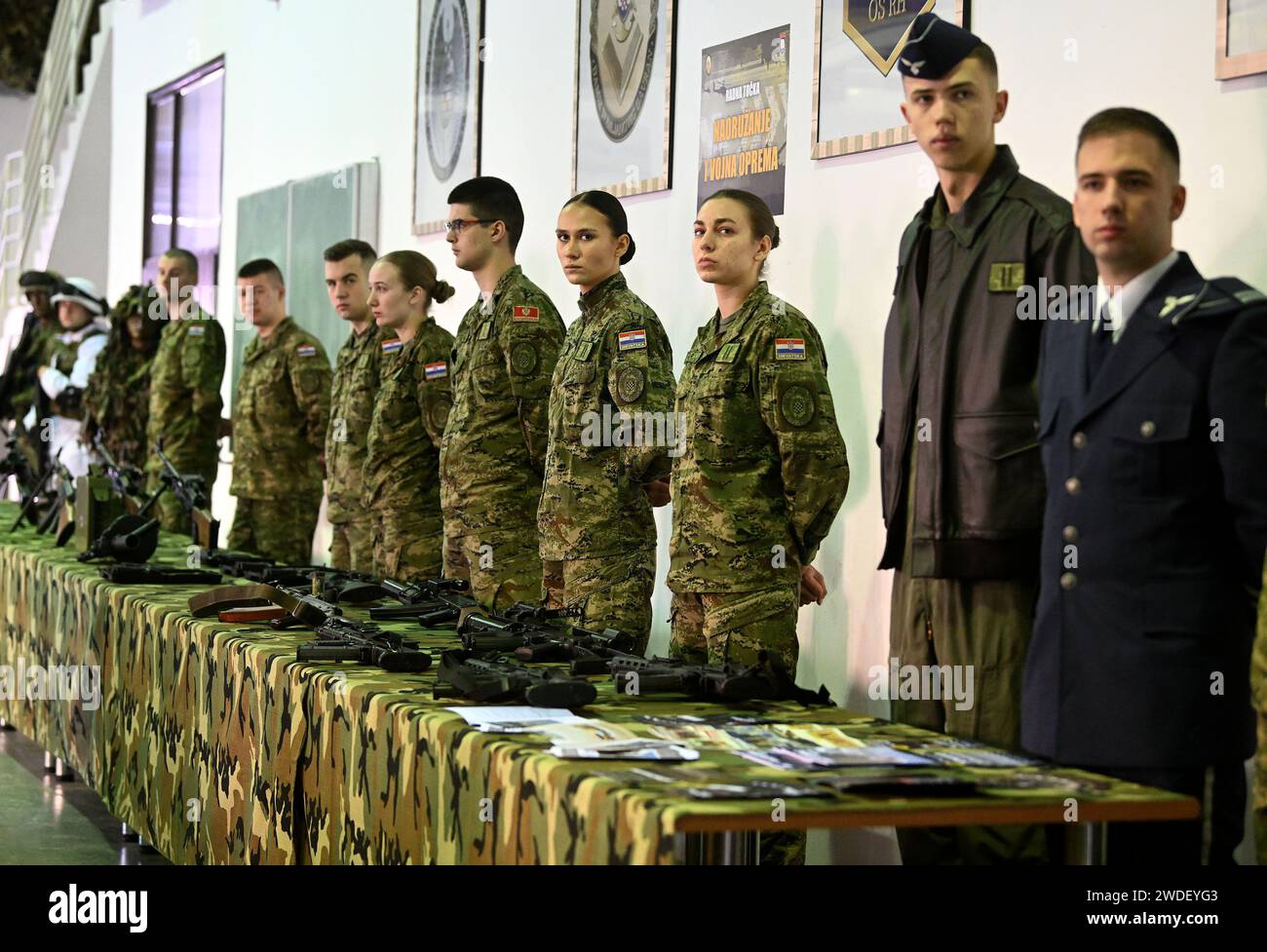 Zagreb, Kroatien. Januar 2024. Tag der offenen Tür der kroatischen Militärakademie Dr. Franjo Tudjman, in Zagreb, Kroatien, am 20. Januar 2024. Foto: Marko Lukinic/PIXSELL Credit: Pixsell/Alamy Live News Stockfoto