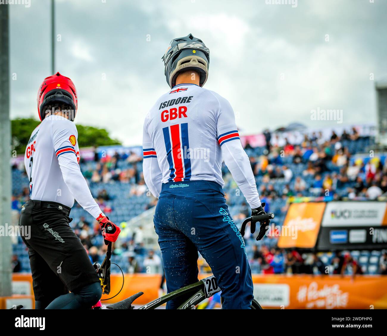 Kye WHYTE (GBR) und Quillan ISIDORE (GBR), Elite Men BMX Racers bei der UCI BMX Racing World Championships 2023 in Glasgow Stockfoto