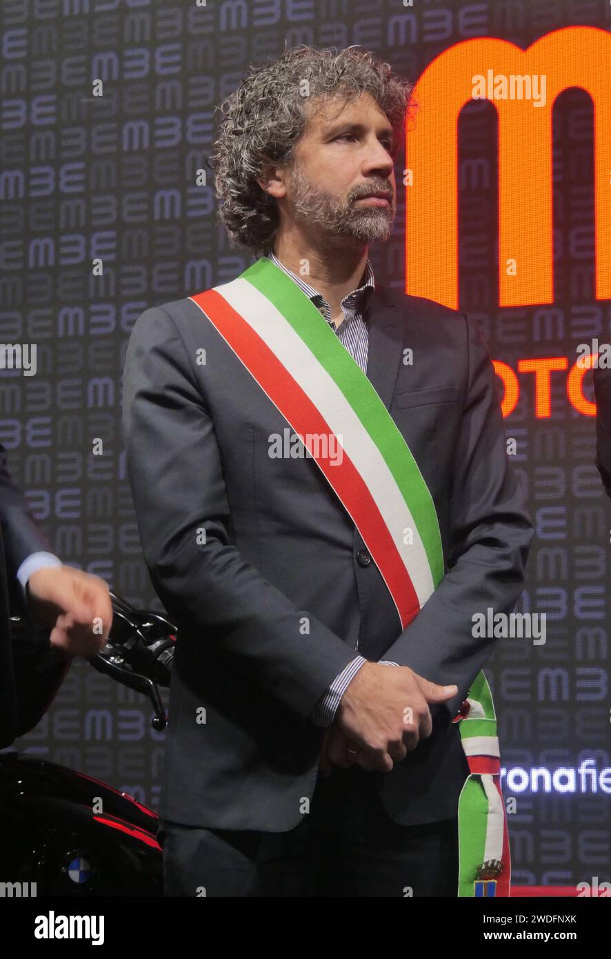 Major von Verona Damiano Tommasi auf der Motor Bike expo Verona, Veneto, Italien Stockfoto
