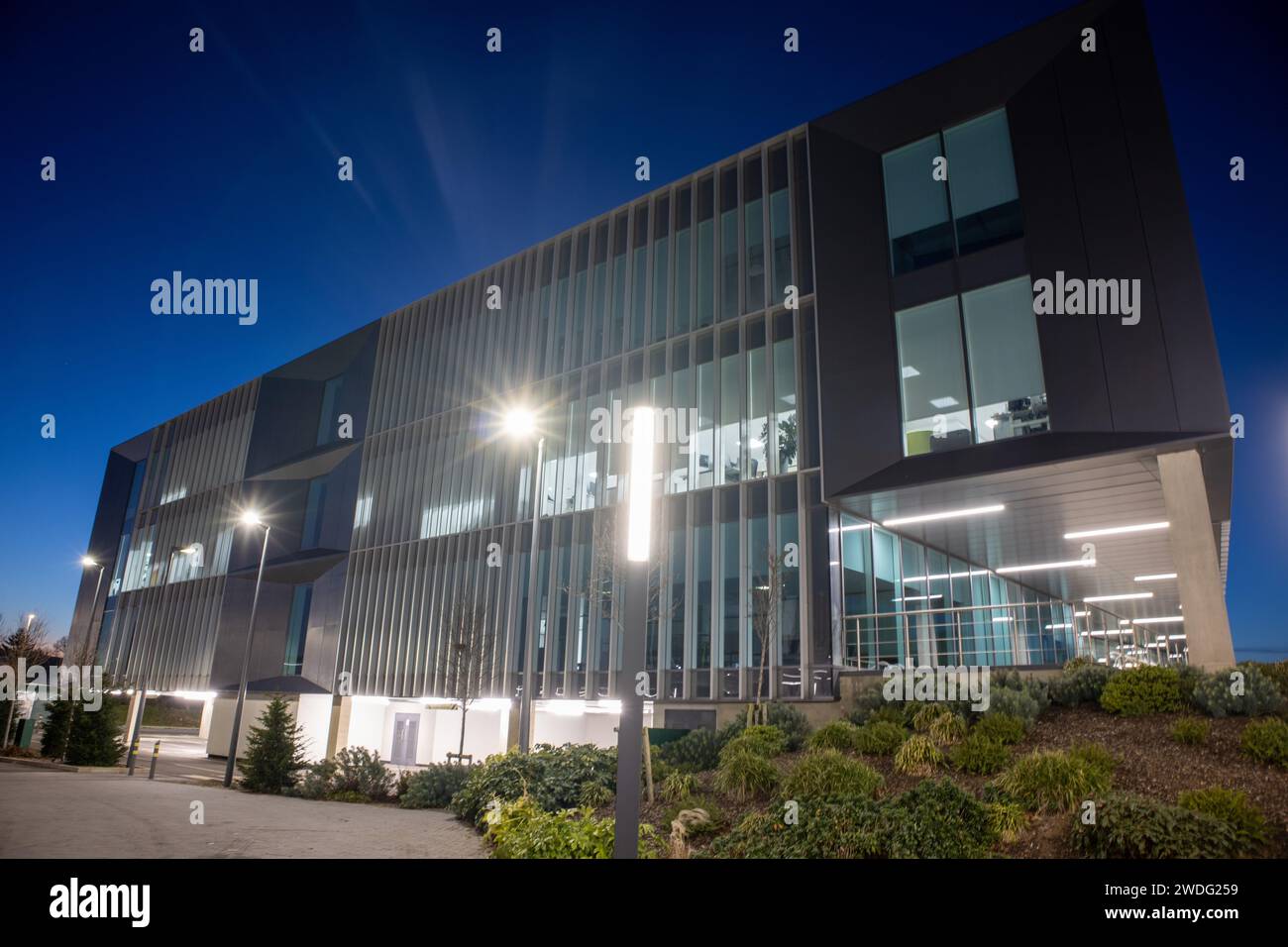 Cambridge Science Park Während Der Blue Hour Stockfoto
