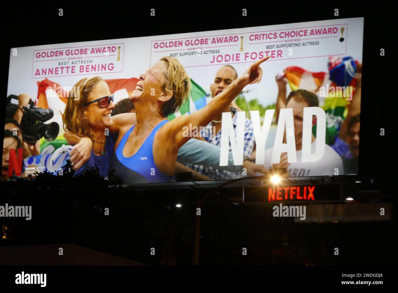 Los Angeles, Kalifornien, USA 19. Januar 2024 Annette Bening und Jodie Foster NYAD Billboard am Sunset Blvd am 19. Januar 2024 in Los Angeles, Kalifornien, USA. Foto: Barry King/Alamy Stock Photo Stockfoto