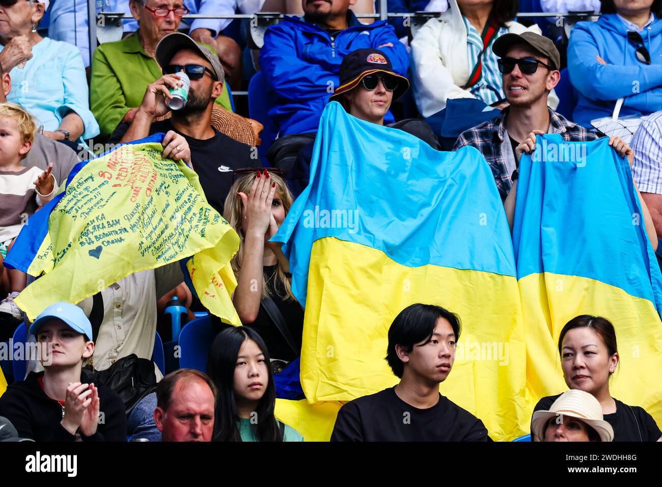 Melbourne, Australien, 21. Januar 2024. Eine ukrainische Flagge wird 2024 beim Australian Open Tennis Grand Slam im Melbourne Park gezeigt. Foto: Frank Molter/Alamy Live News Stockfoto